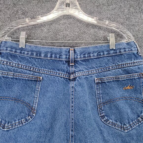 Chic Jean Shorts Womens Size 34x9 Blue Denim Belt Loops 5 Pocket - Picture 10 of 11